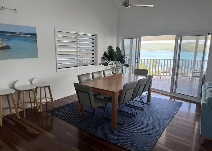 Casuarina Cove 14 & Free Buggy - Hamilton Island