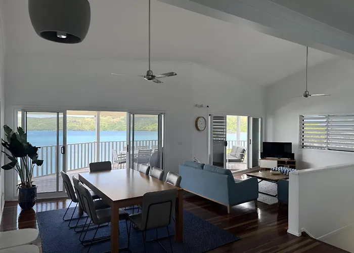 Casuarina Cove 14 & Free Buggy - Hamilton Island